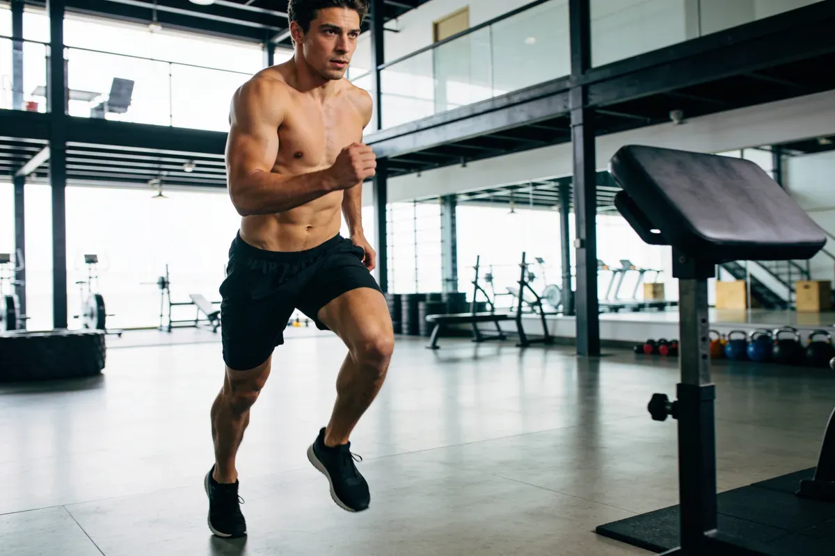 Combien de pas par jour pour perdre du poids ? Voici la réponse ! - article fitness Gym Studio
