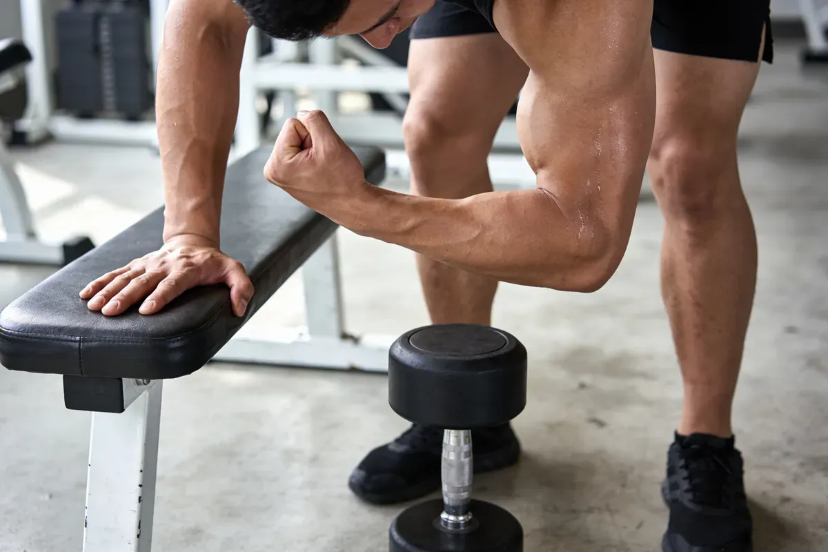 Exercices avant-bras : 5 mouvements pour une poigne d'acier !