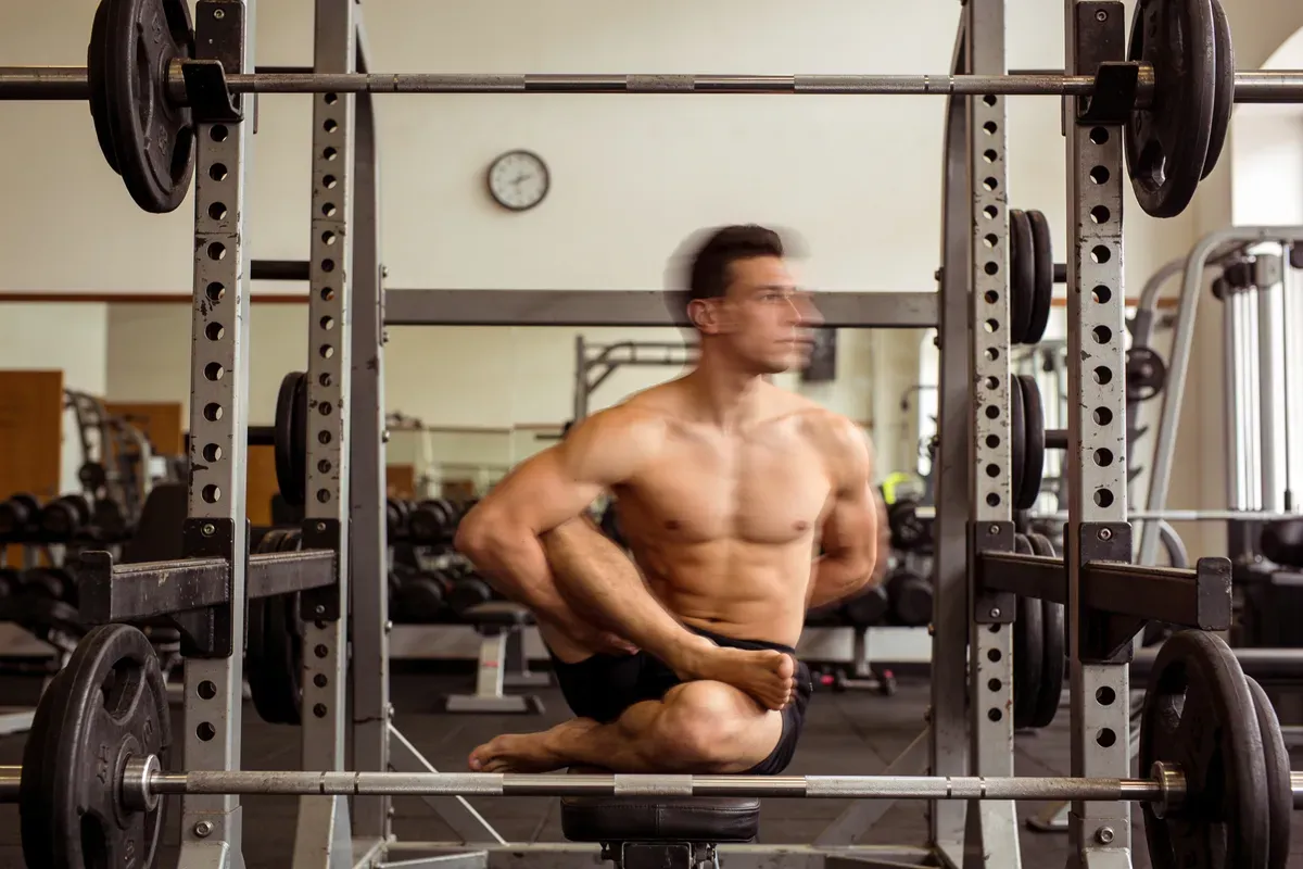 Yoga pour musculation : Faut-il vraiment combiner les deux ? - article bien-etre Gym Studio