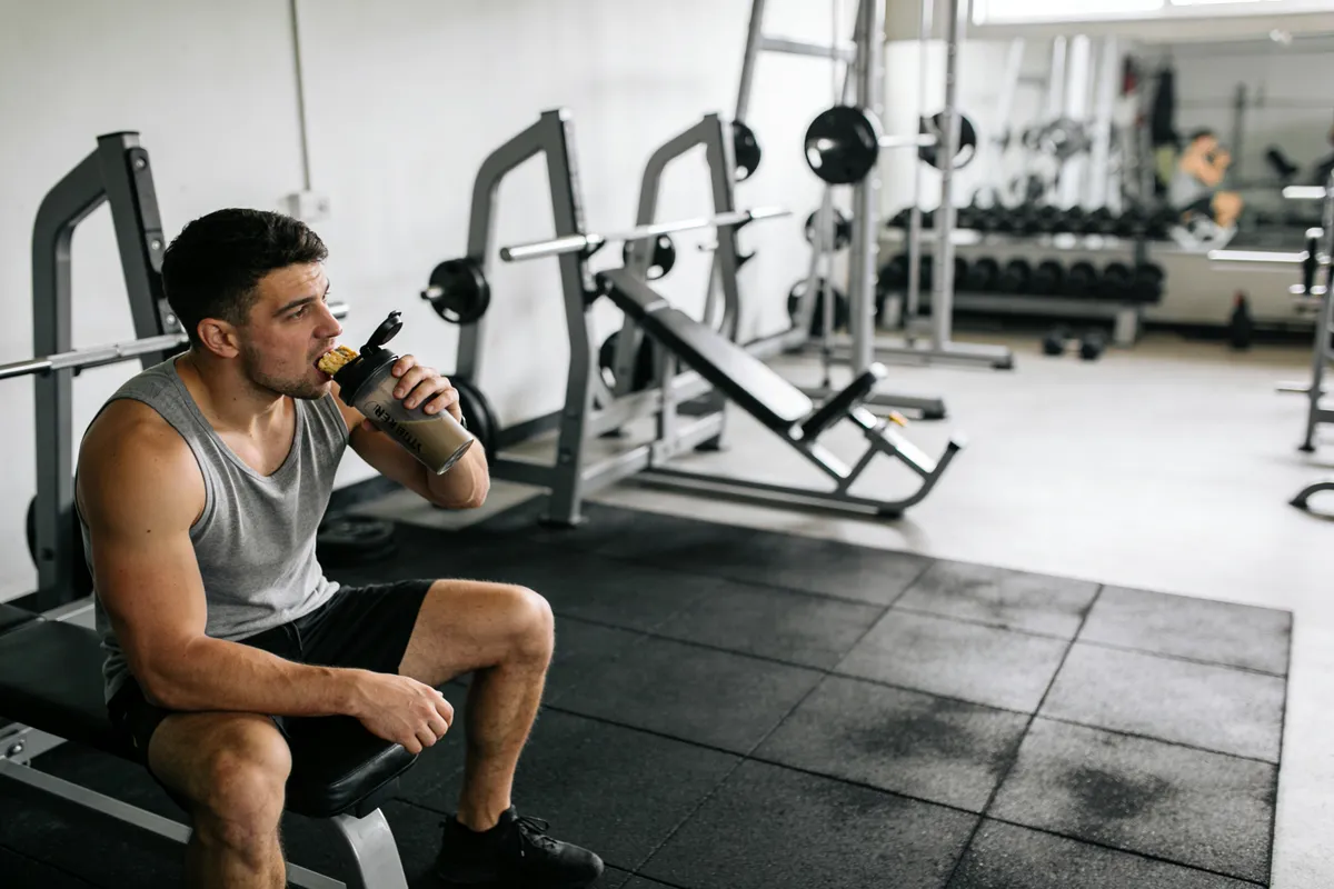 Collation post-training tardive : Que manger après 20h ?