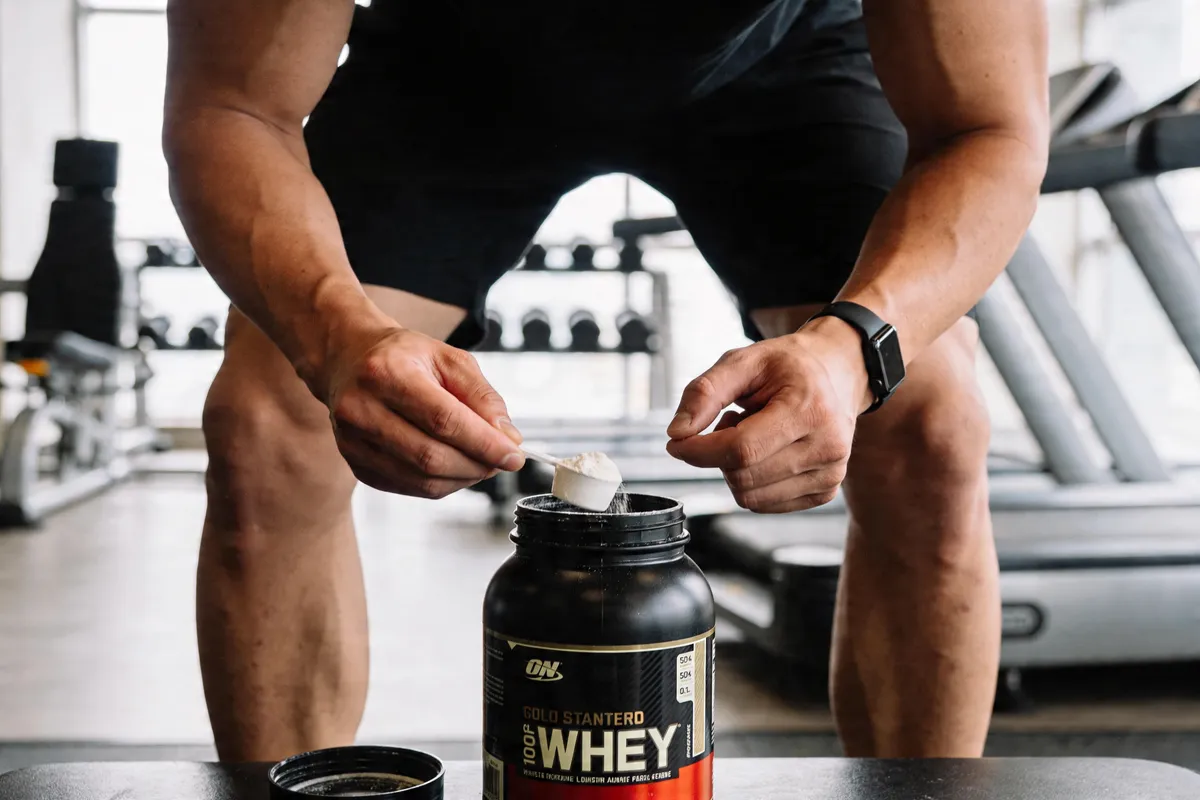 Créatine : Dosage, timing, résultats attendus pour maximiser !